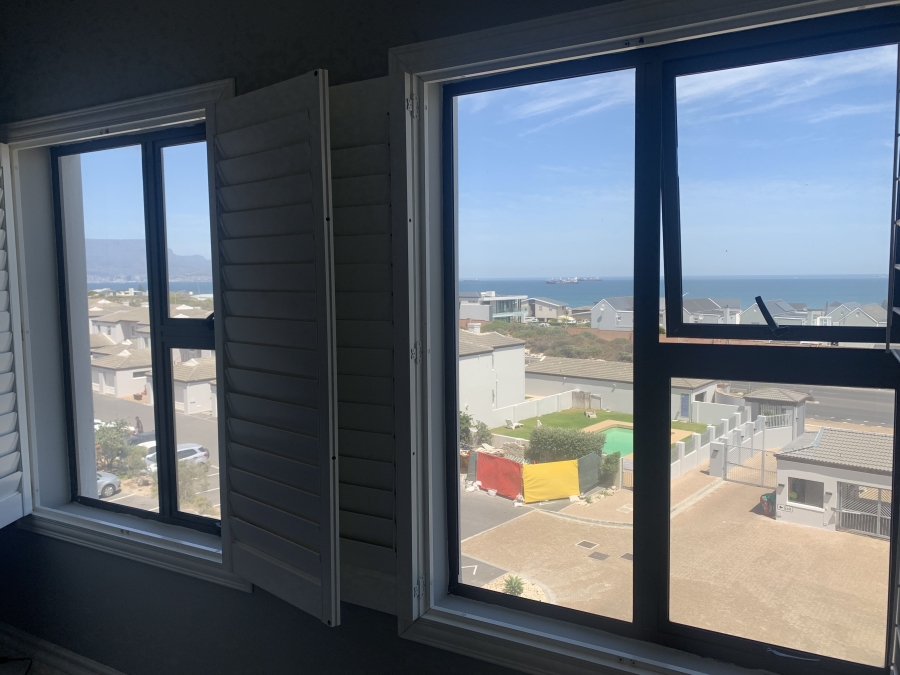 To Let 3 Bedroom Property for Rent in Big Bay Western Cape